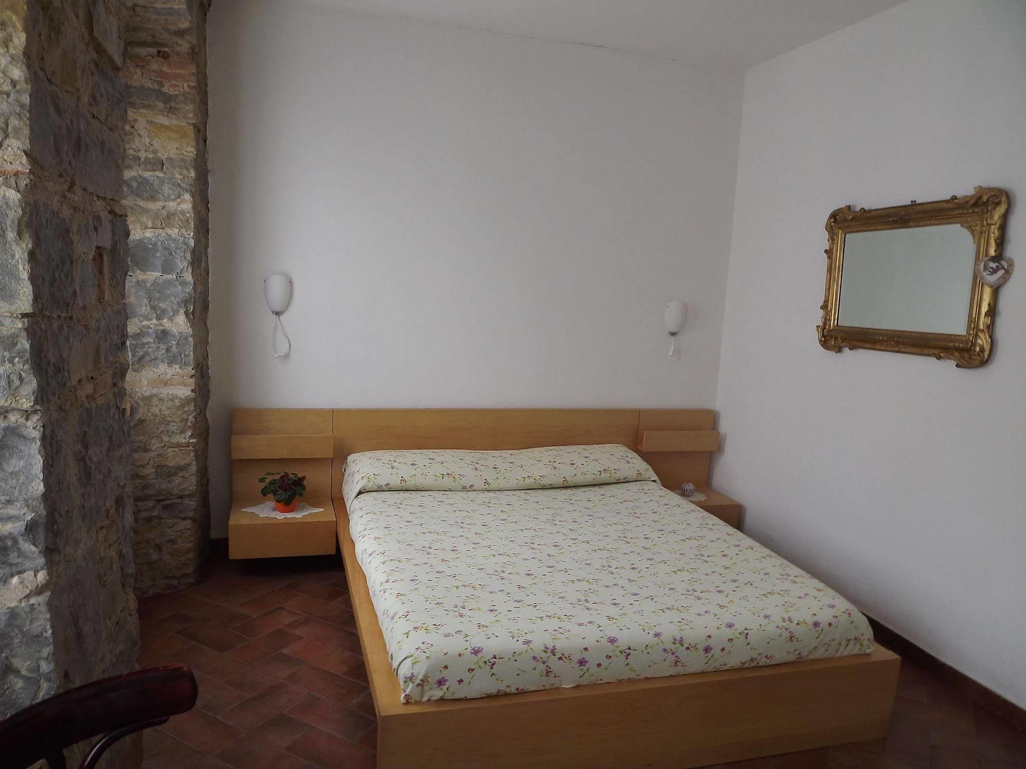 B&B Gens Julia Триест Экстерьер фото